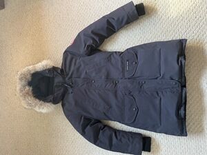 Women's Canada Goose Trillium Parka Size L in Marine Blue